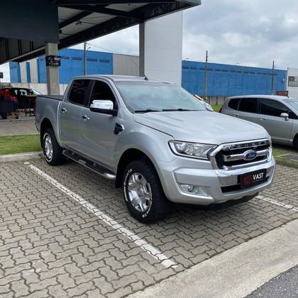 FORD RANGER 2.5 XLS 4X2 CD 16V FLEX 4P MANUAL FORD RANGER 2.5 XLS 4X2 CD 16V FLEX 4P MANUAL
